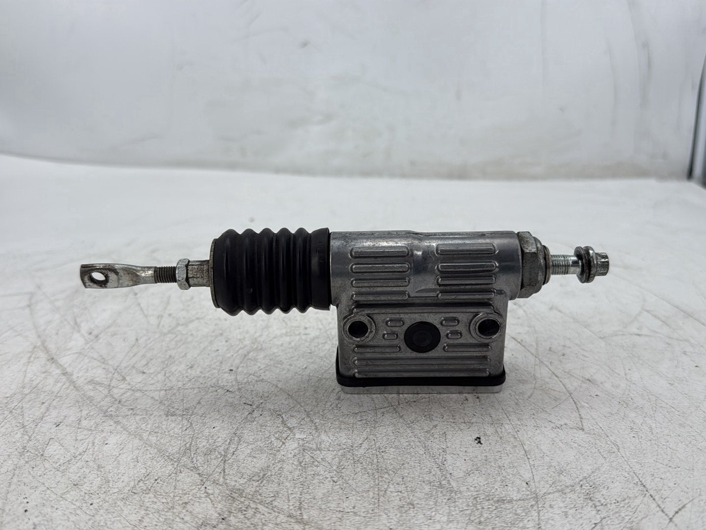 1997 Harley Sportster 1200 Custom XL1200C OEM Rear Brake Master Cylinder Reservoir