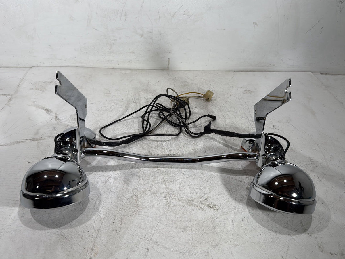 1992 Harley Electra Glide Touring OEM Front Turn Signal Indicators Aux Light Bar