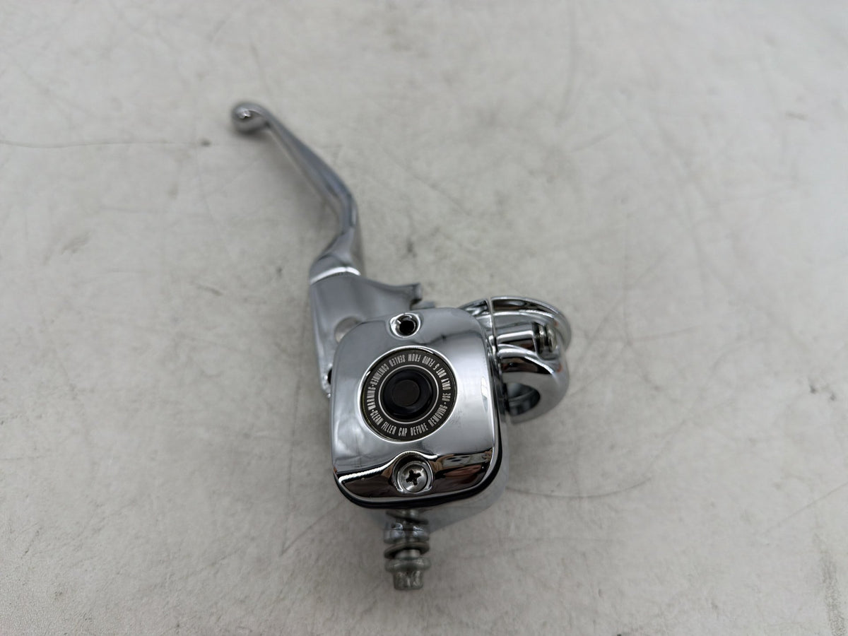 2004 Harley Electra Glide CVO Eagle OEM Front Right Brake Lever Master Cylinder