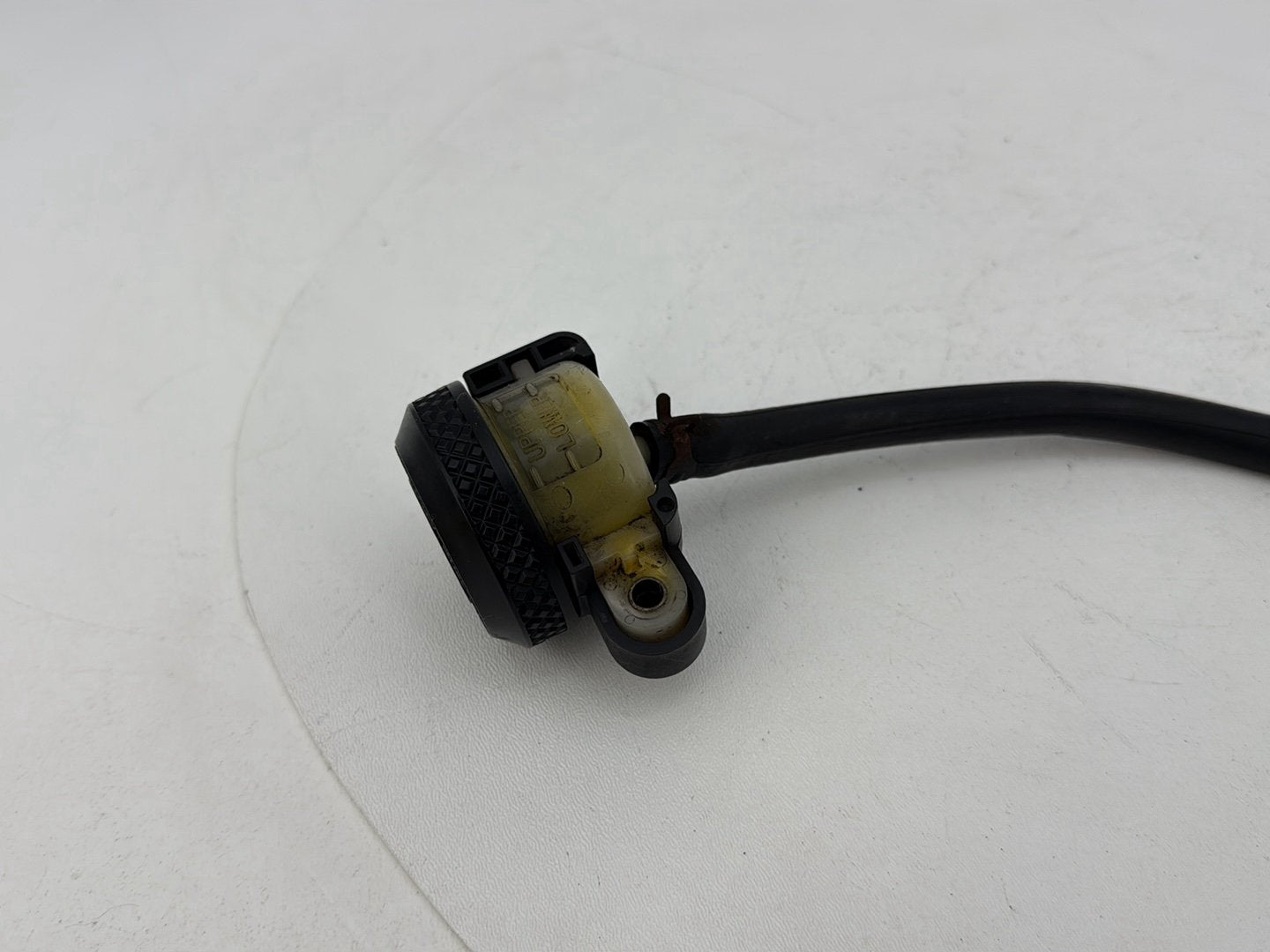 2004 - 2013 Harley-Davidson Sportster 883 Custom Rear Brake Line Master Cylinder Reservoir Tank 42521-04