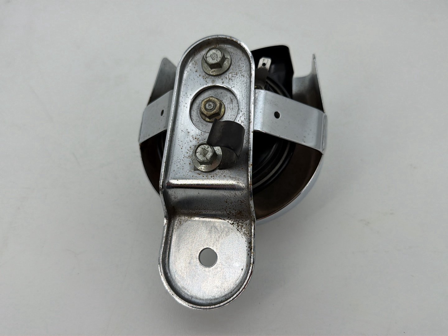 1999 - 2006 Harley-Davidson Touring Road King Horn Signal Klaxon Chrome Cover  	69012-93A