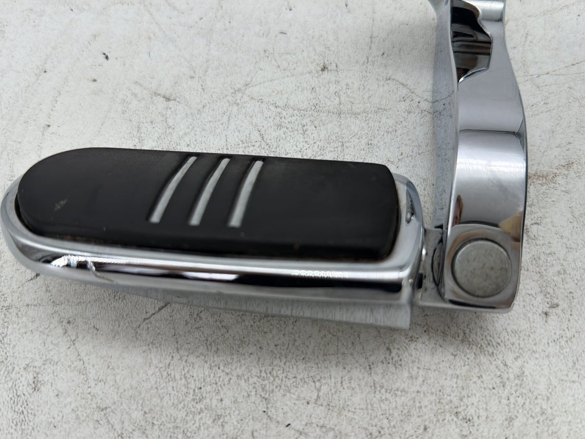 2014 Harley Street Glide Touring FLHXS OEM Passenger Left & Right Foot Pegs