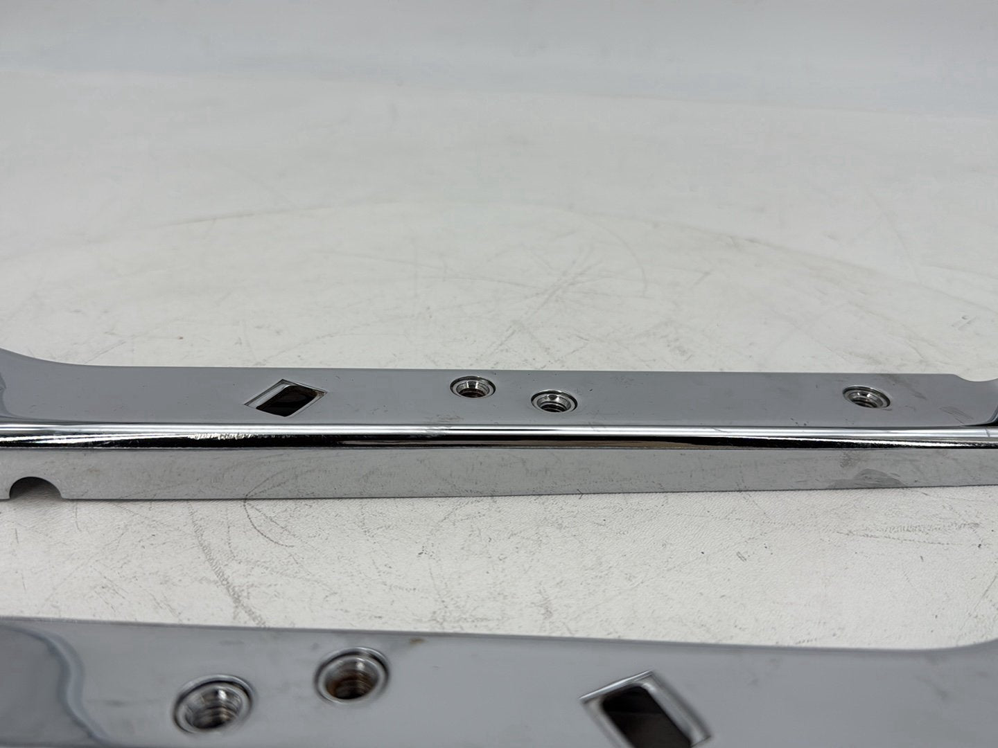 2007 - 2012 Harley-Davidson Touring Electra Glide Ultra Left Right Saddlebag Fender Struts Brackets 	90718-79C