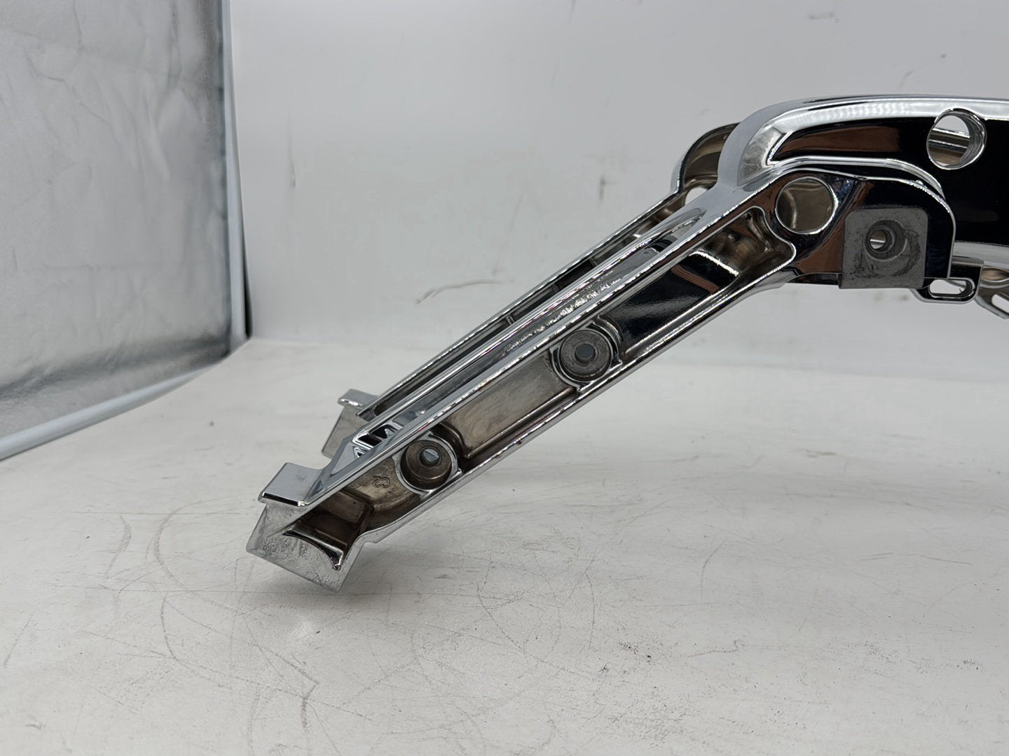 2008 - 2016 Harley-Davidson Touring Electra Glide Ultra Left Right Saddlebag Fender Struts Brackets 90200503