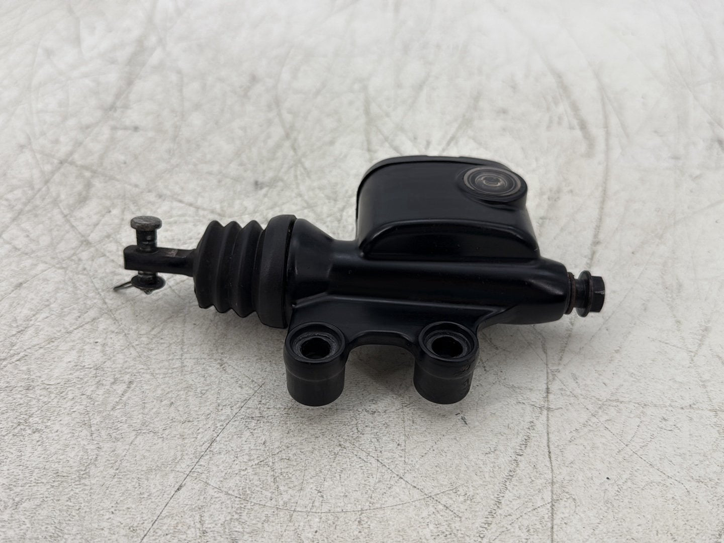 2015 Harley Road Glide Touring FLTRXS OEM Rear Brake Master Cylinder Reservoir