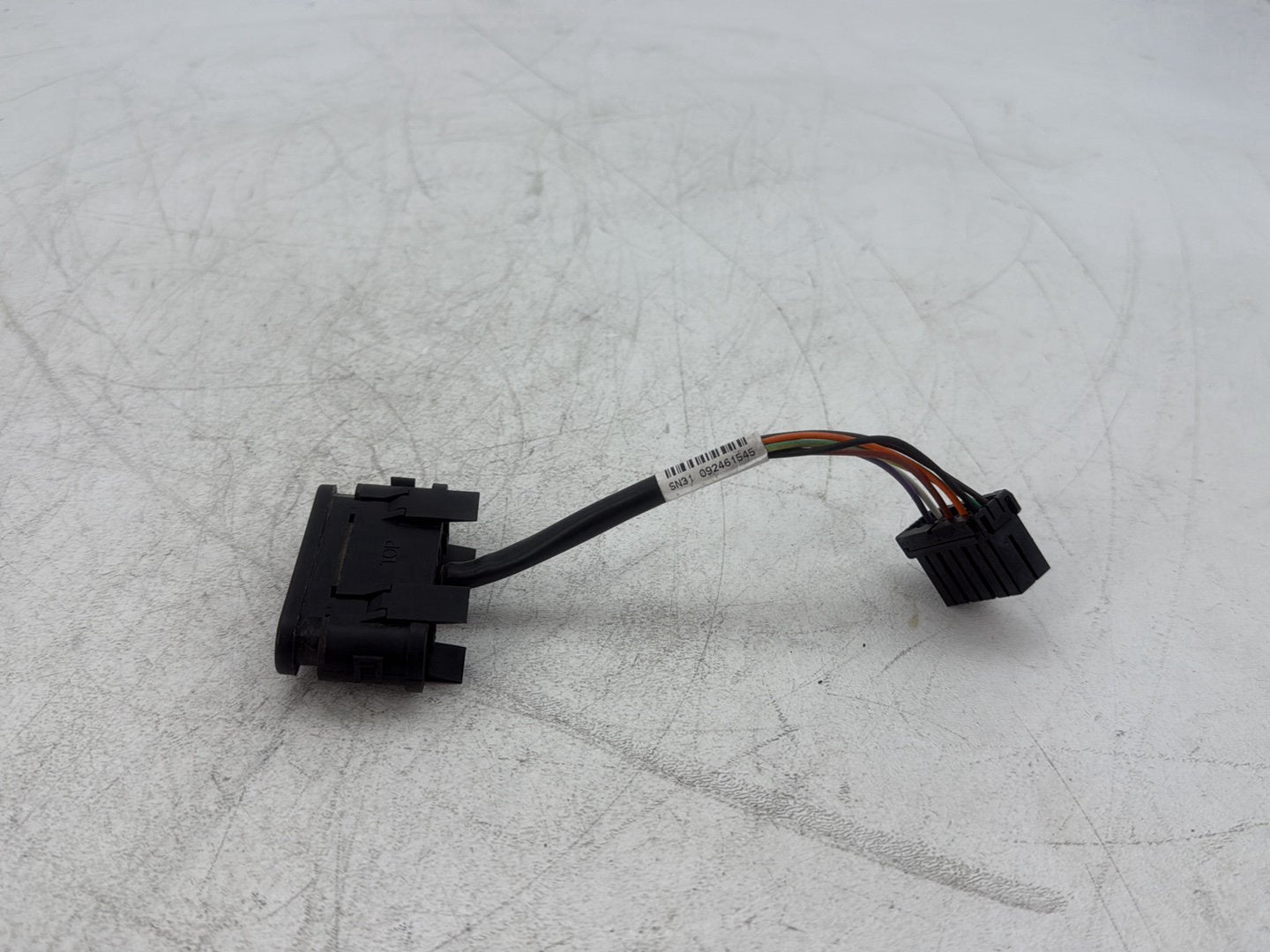 2010 Harley Street Glide Touring FLHX OEM Dash Indicator Lamp Wire Plug 68789-96A