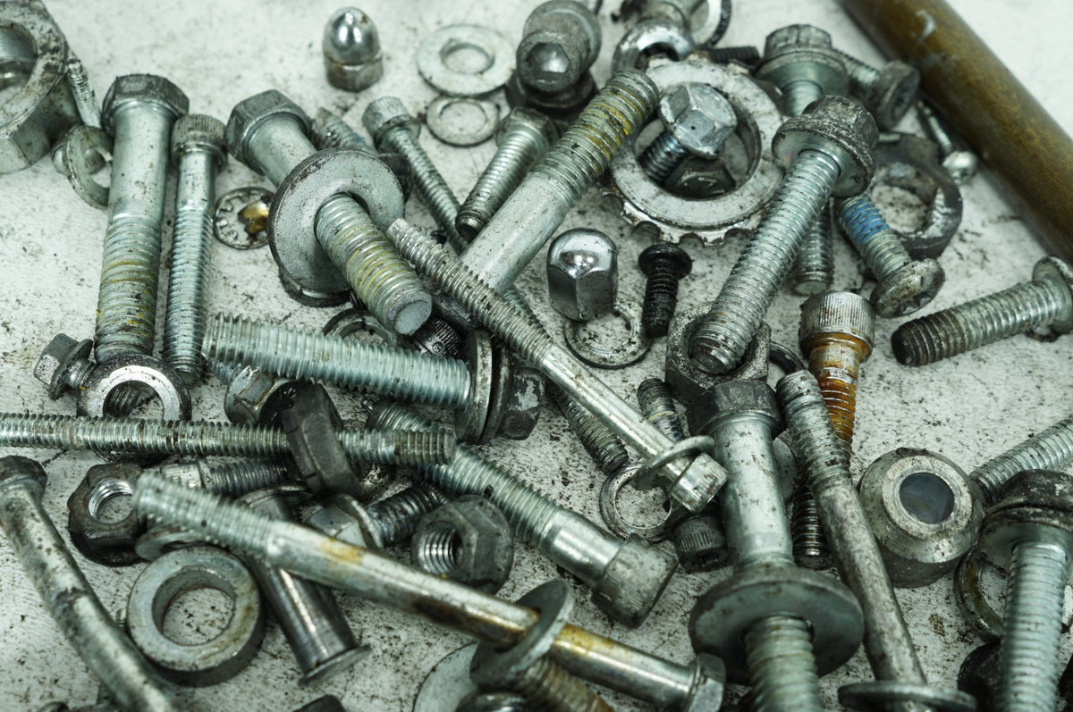 2004 Harley-Davidson Dyna - Hardware Bolts Nuts & Brackets
