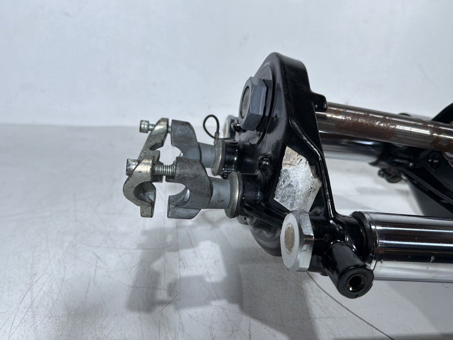 2007 - 2016 Harley-Davidson Touring Electra Glide Ultra Front Triple Tree Set & LH RH Fork Legs Sliders 45435-10