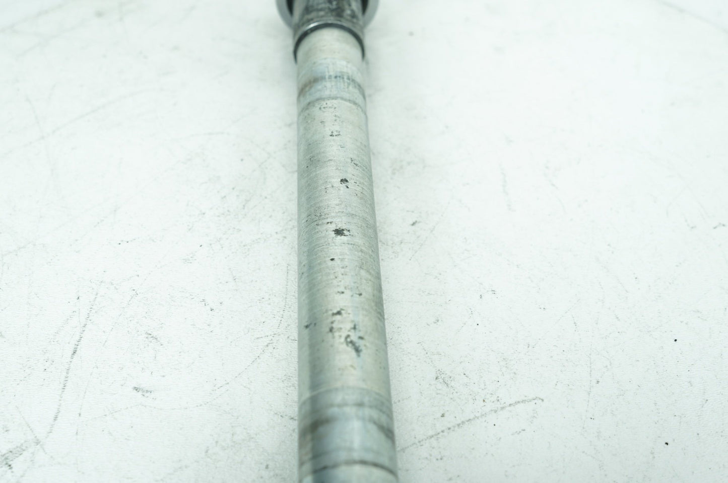 1999 - 2006 Harley-Davidson Touring Road King Classic Front Wheel Axle Bolt Shaft 43364-00