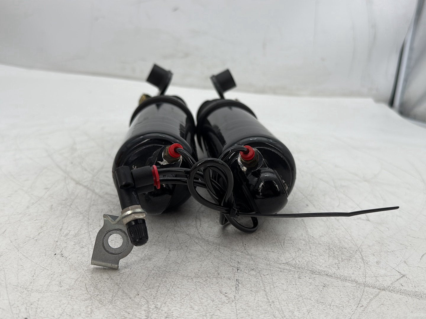 2010 Harley Street Glide Touring FLHX OEM Rear Left Right Shock Absorbers