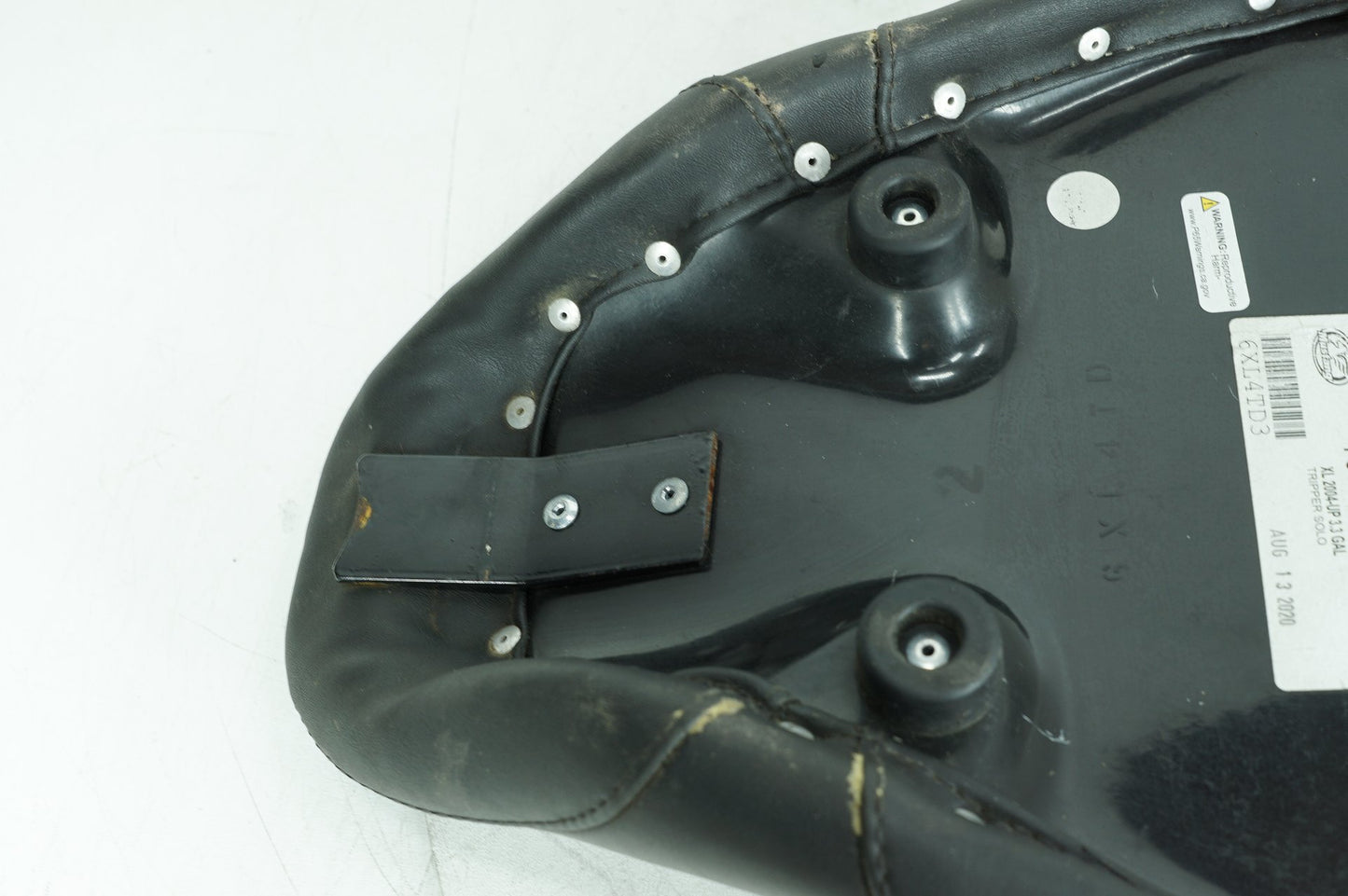 2004 - 2022 Harley-Davidson Sportster Iron 883 Rider Driver Solo Seat Pillion MUSTANG