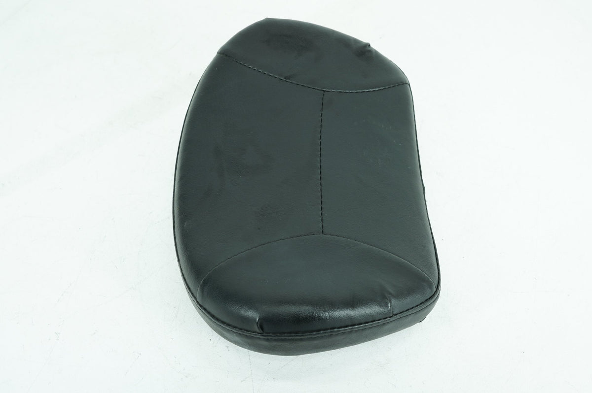 02 Harley Touring FLHR Road King Classic OEM Rear Passenger Backrest Cushion Pad