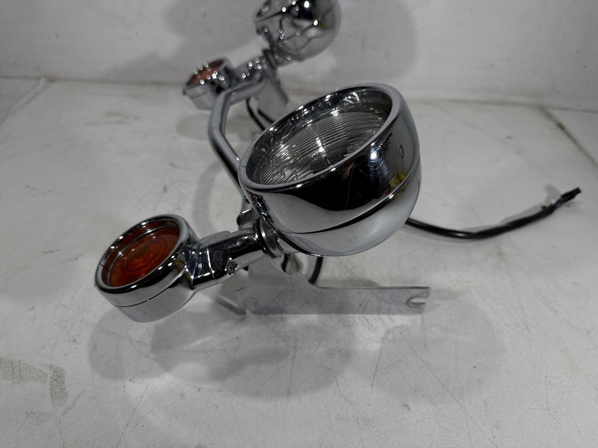 01 Harley Electra Touring Classic OEM Front Turn Signal Indicators Aux Light Bar