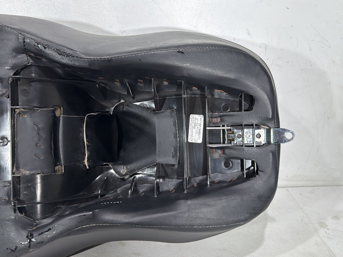 2016 Harley Electra Glide Touring Ultra OEM Passenger Rider Driver Seat Saddle