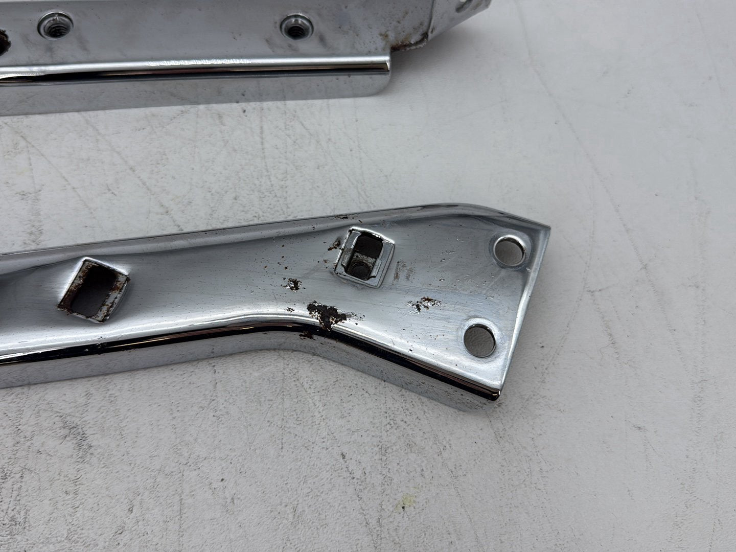 1996 Harley Electra Glide Touring FLHT OEM Left Right Saddlebag Fender Struts Brackets