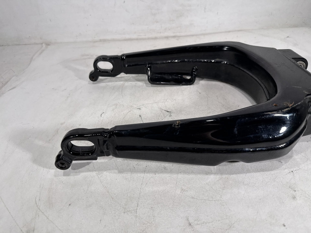2011 Harley Electra Glide Touring Ultra OEM Rear Fork Swingarm Swing Arm