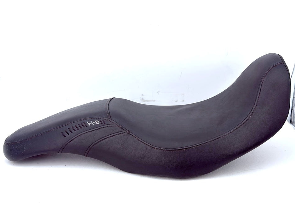 Harley-Davidson Misc  Passenger Rider Driver Seat Saddle 52000071