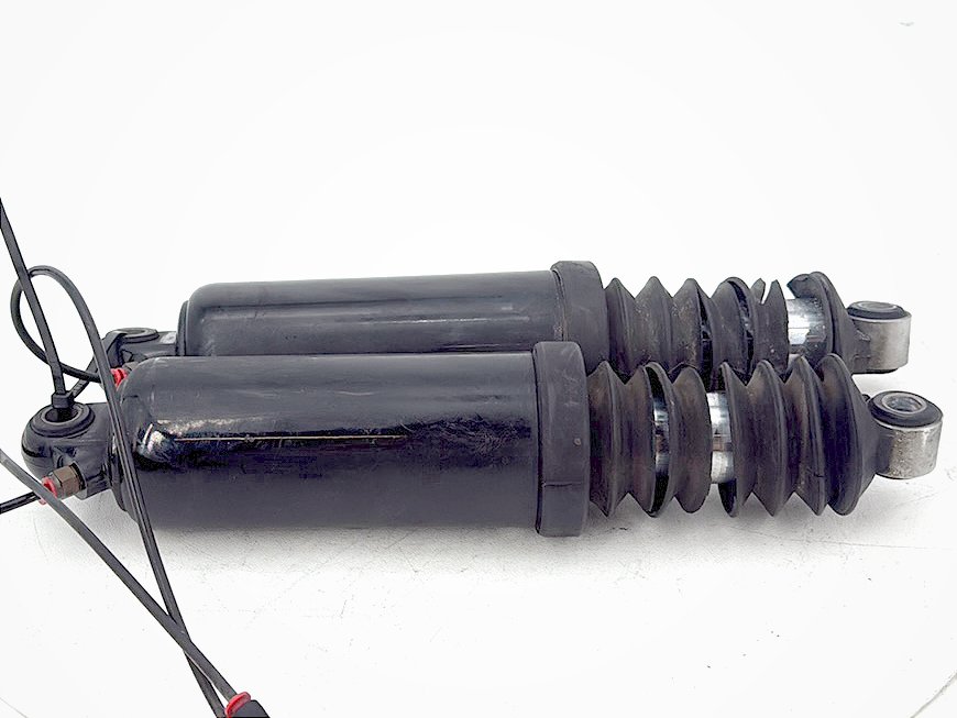 1999 - 2006 Harley-Davidson Touring Electra Glide Rear Left Right Shock Absorbers 54565-97C