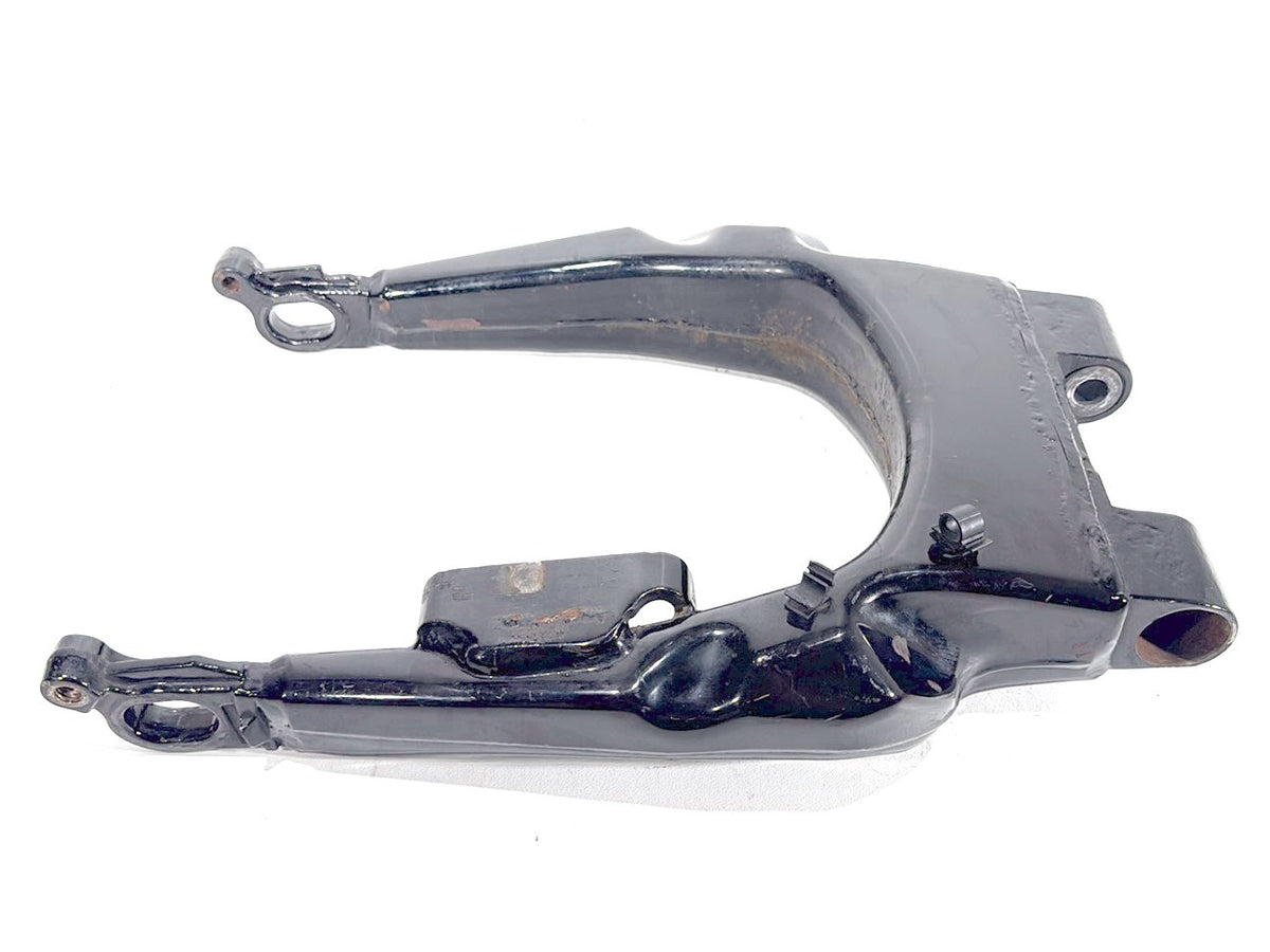 2018 Harley Electra Glide Touring Ultra FLHTCU OEM Rear Fork Swingarm Swing Arm