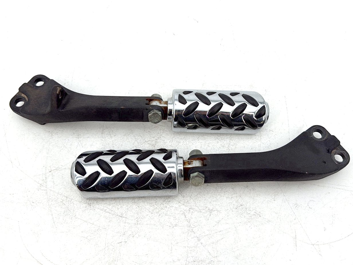 1999 - 2006 Harley-Davidson Dyna Super Glide Passenger Left & Right Foot Pegs 49224-06