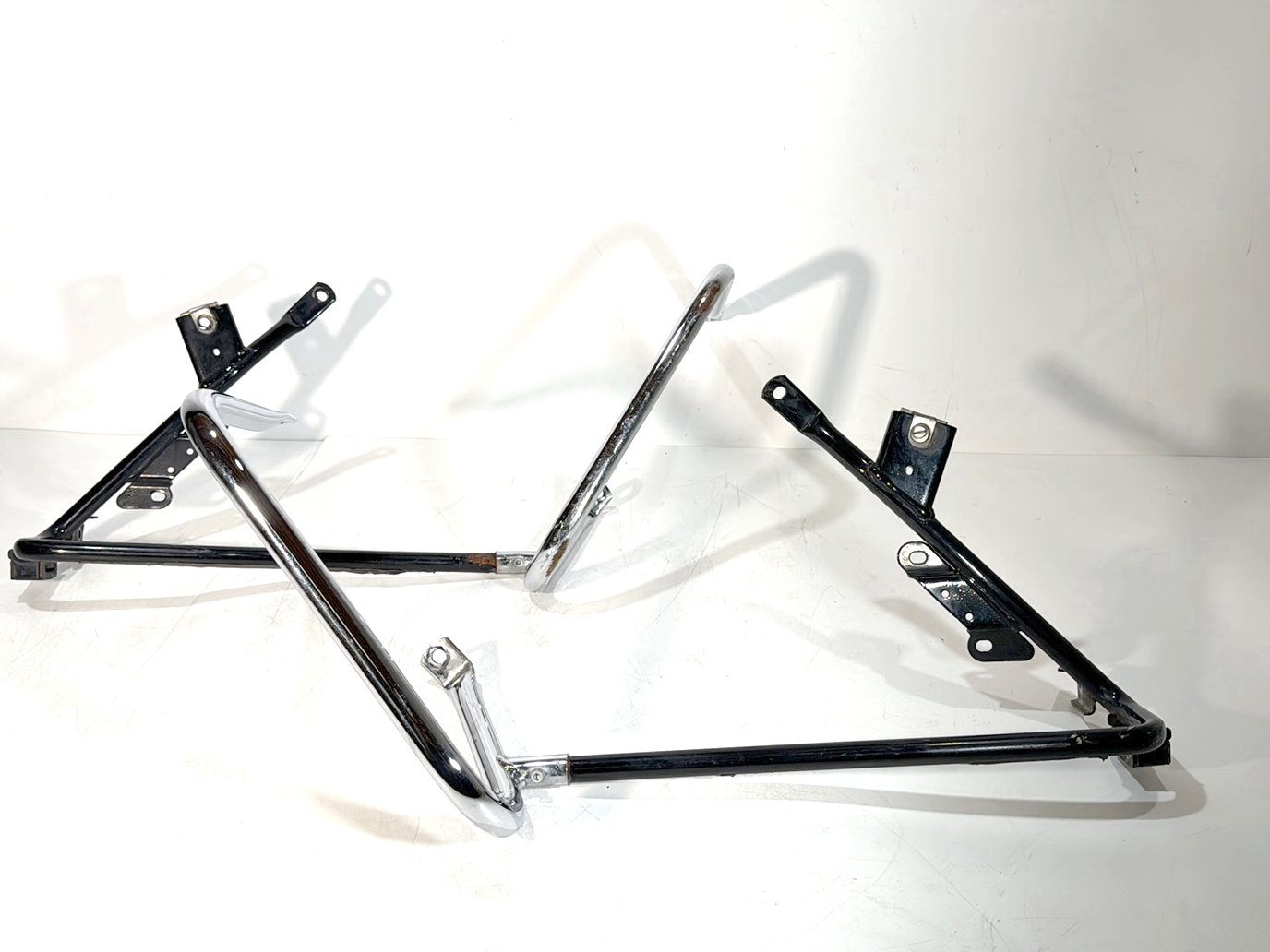 2008 - 2016 Harley-Davidson Touring Electra Glide Ultra Rear Left Right Saddlebag Guard Rails Bar 	49194-09A