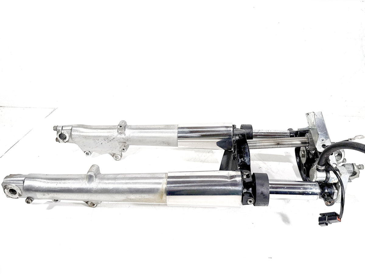 96 Harley Electra Touring Ultra Front Triple Tree Set & LH RH Fork Legs Sliders