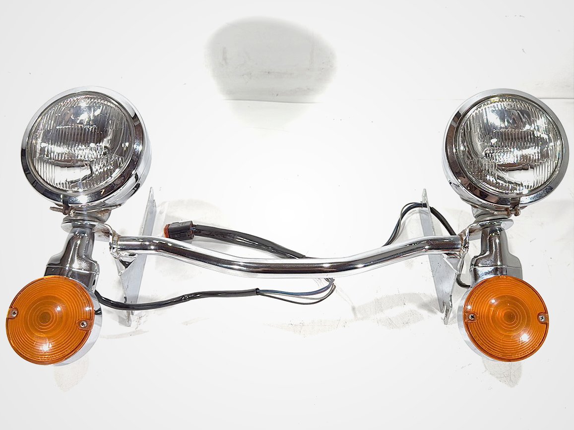 1996 Harley Electra Glide Touring FLHT OEM Front Turn Signal Indicators Aux Light Bar