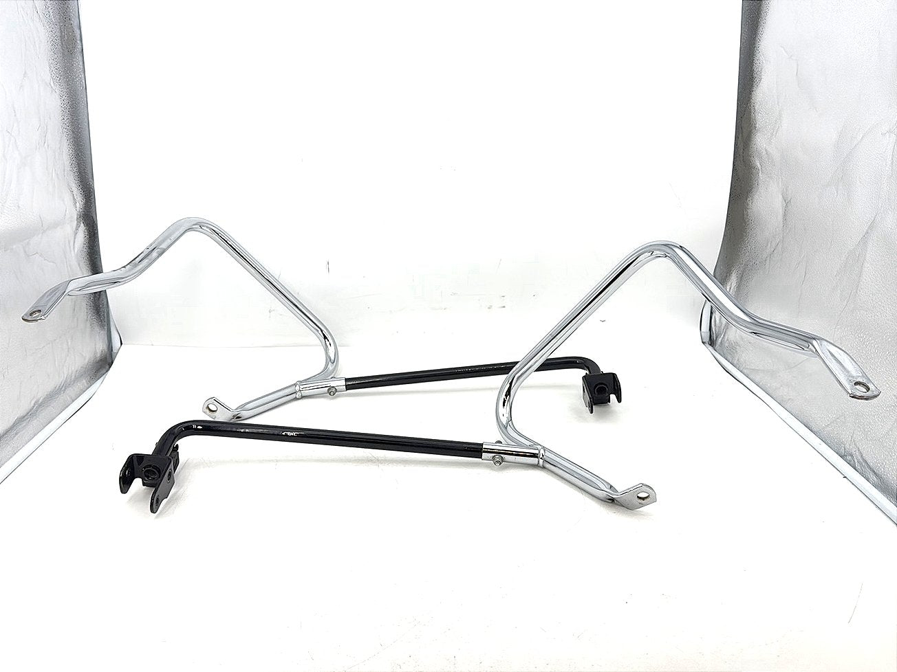 2019 - 2023 Harley-Davidson Touring Street Glide Rear Left Right Saddlebag Guard Rails Bar 90200549