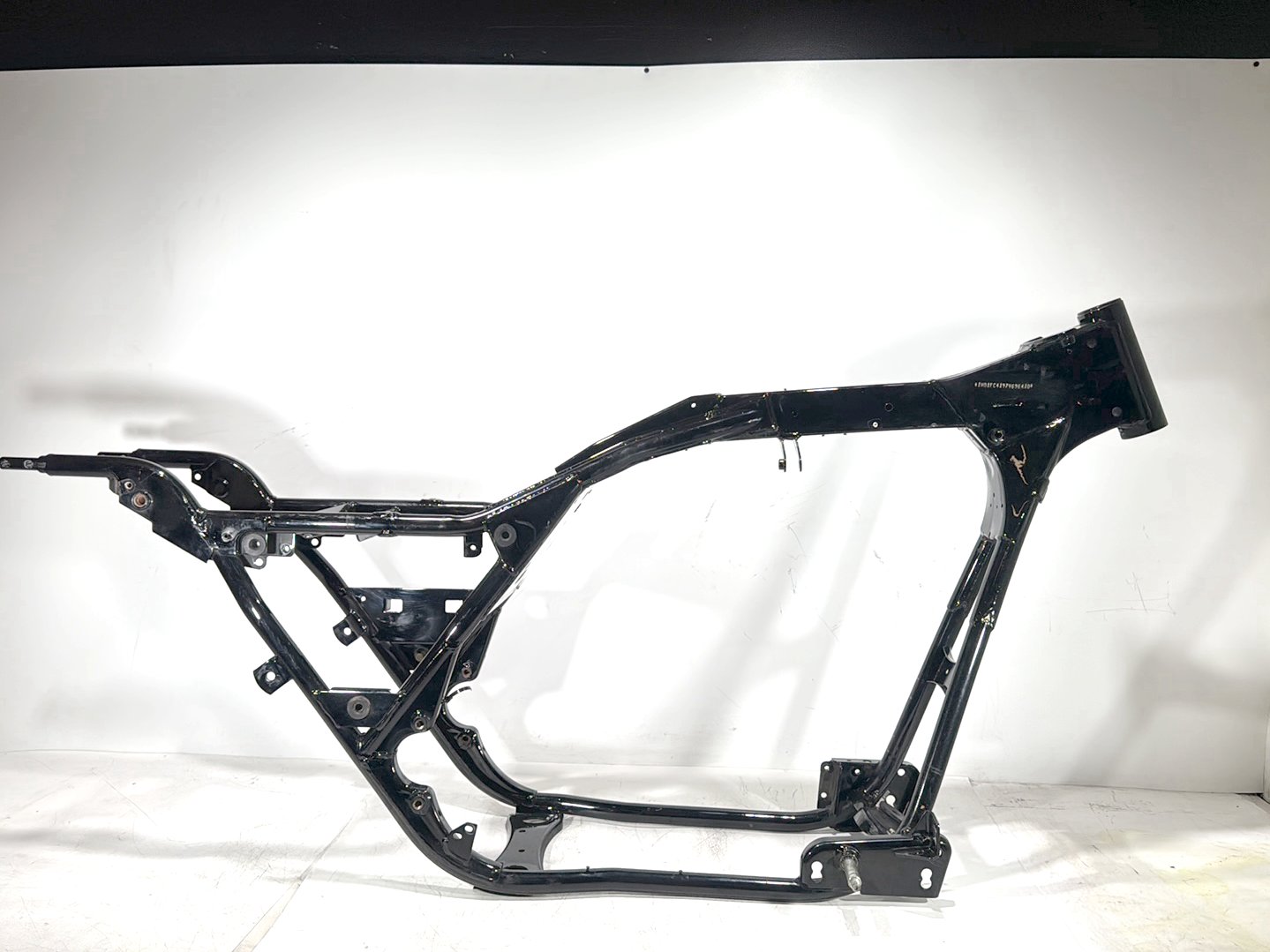 2007 Harley Electra Glide Touring Ultra FLHTCUI OEM Body Main Frame Chassis SLVG