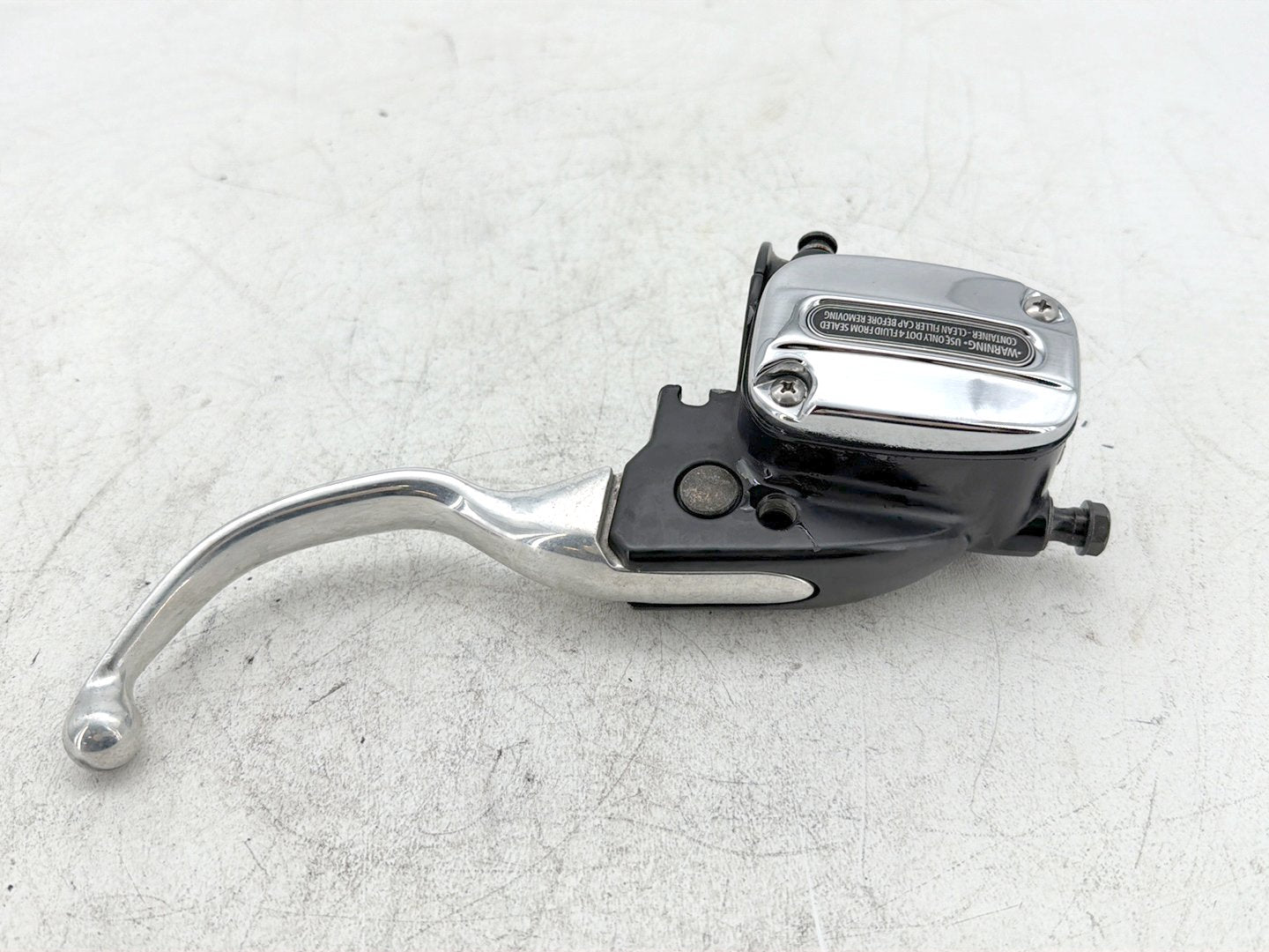 09 Harley Street Glide Touring FLHX OEM Front Right Brake Lever Master Cylinder