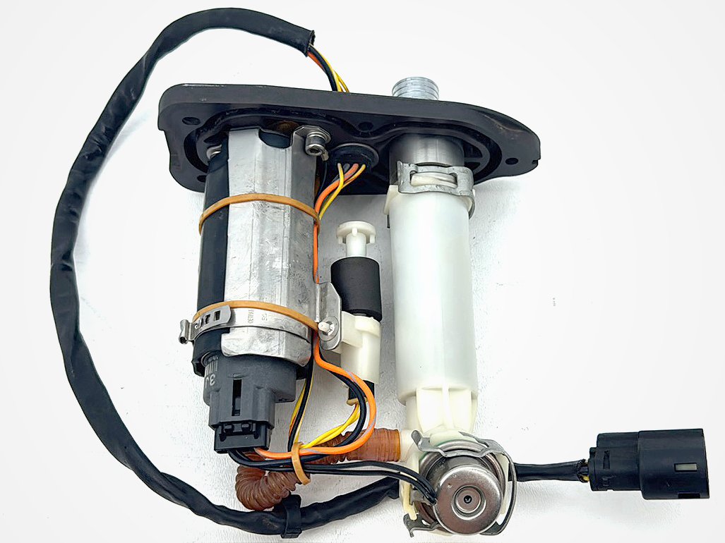 2009 Harley Sportster XL1200 1200 Low OEM Fuel Pump Gas Gasoline Petrol Sending