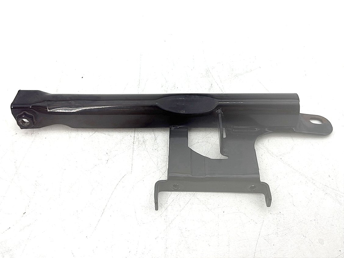 2005 Harley Heritage Softail Classic OEM Seat Bracket Mount Support Mounting