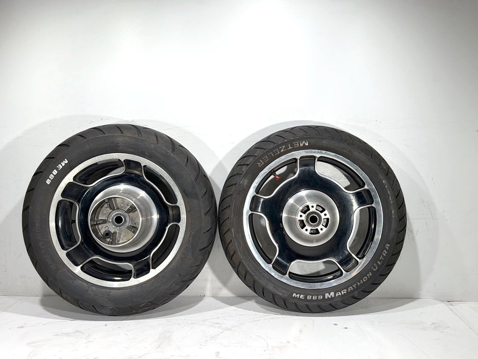 09 Harley Street Glide Touring OEM Front & Rear Wheel Rim Tire Airstrike 16" 17"