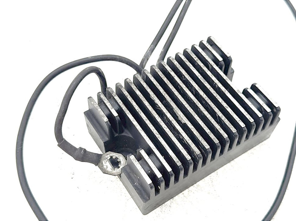 2003 Harley Dyna Wide Glide FXDWG OEM Voltage Regulator Rectifier
