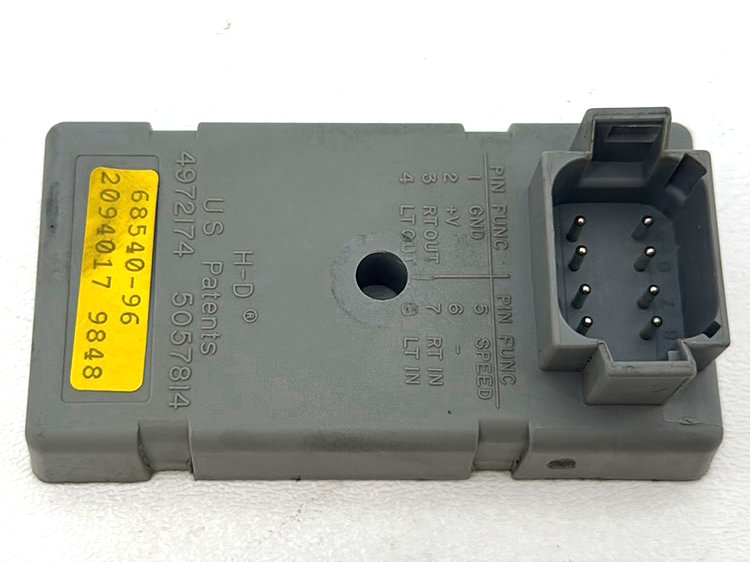 1999 - 2006 Harley-Davidson Dyna Low Rider Turn Signal Computer Module TSM 68540-96