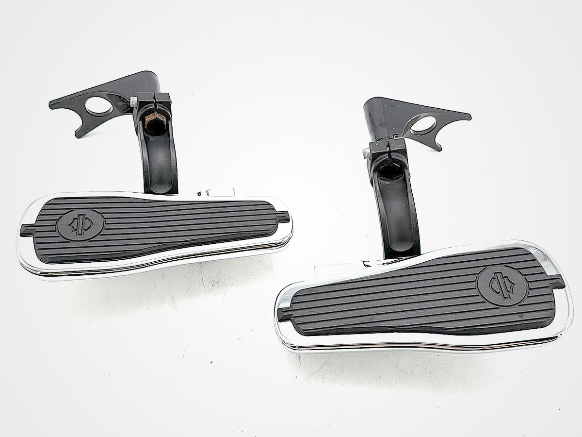 2015 Harley Softail Deluxe FLSTN OEM Left & Right Passenger Floorboard Foot Rest