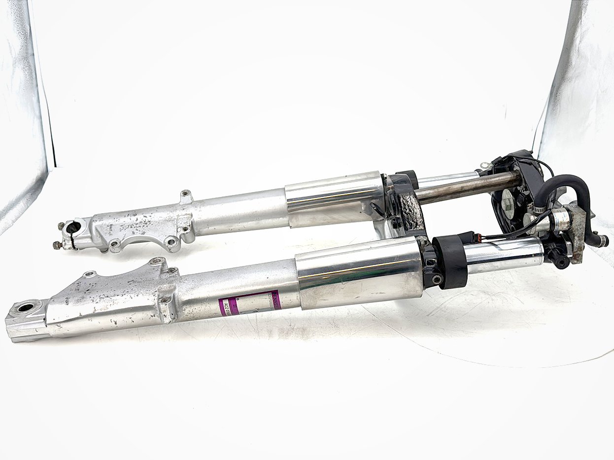 1995 Harley Touring FLHTCI Electra Glide Classic OEM Front Triple Tree Set & LH RH Fork Legs Sliders