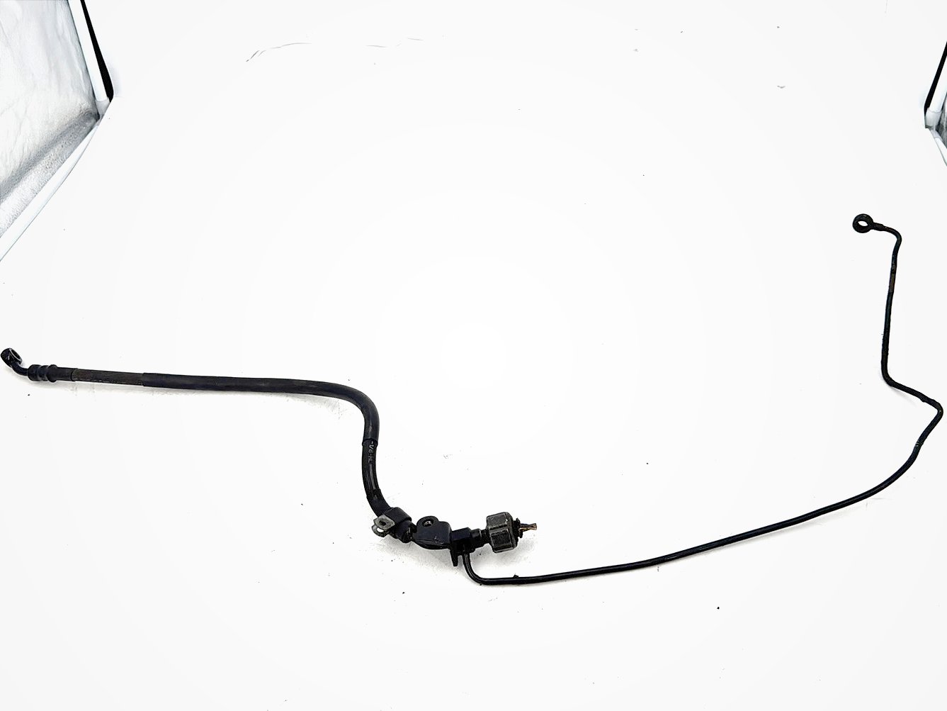 1999 - 2006 Harley-Davidson Touring Electra Glide Classic Rear Brake Hose Line Pipe  	40971-00B
