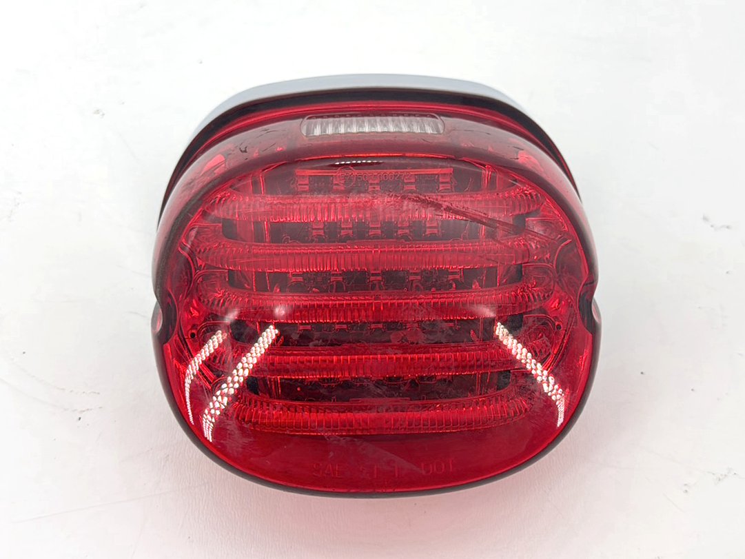 2007 - 2012 Harley-Davidson Touring Road Glide Rear Brake Taillight Tail Lamp 68066-99A