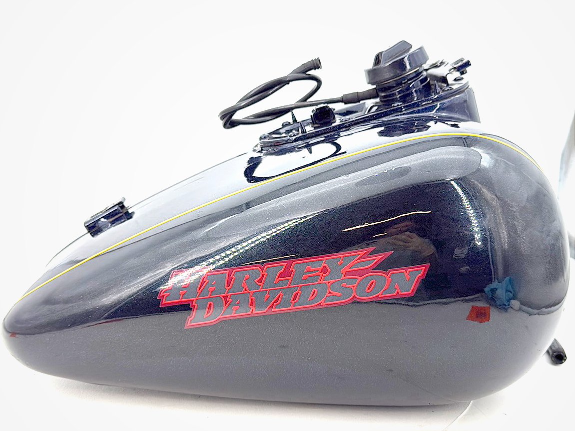2005 Harley Road Glide Touring FLTRI OEM Fuel Gas Tank Gasoline Reservoir