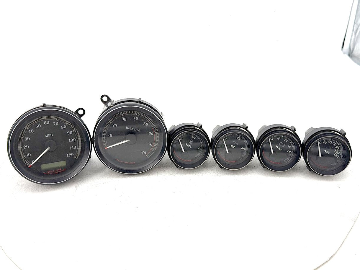 1999 - 2006 Harley-Davidson Touring Electra Glide Ultra Air Oil Volt Fuel Tacho Speedo Gauges 67349-04A , 67348-04D