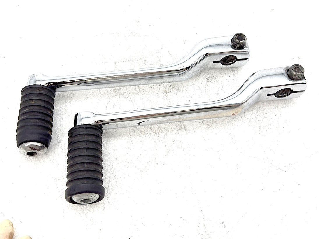 18 Harley Electra Glide Touring Ultra FLHTCU OEM Gear Shifter Lever Pedal Pedals
