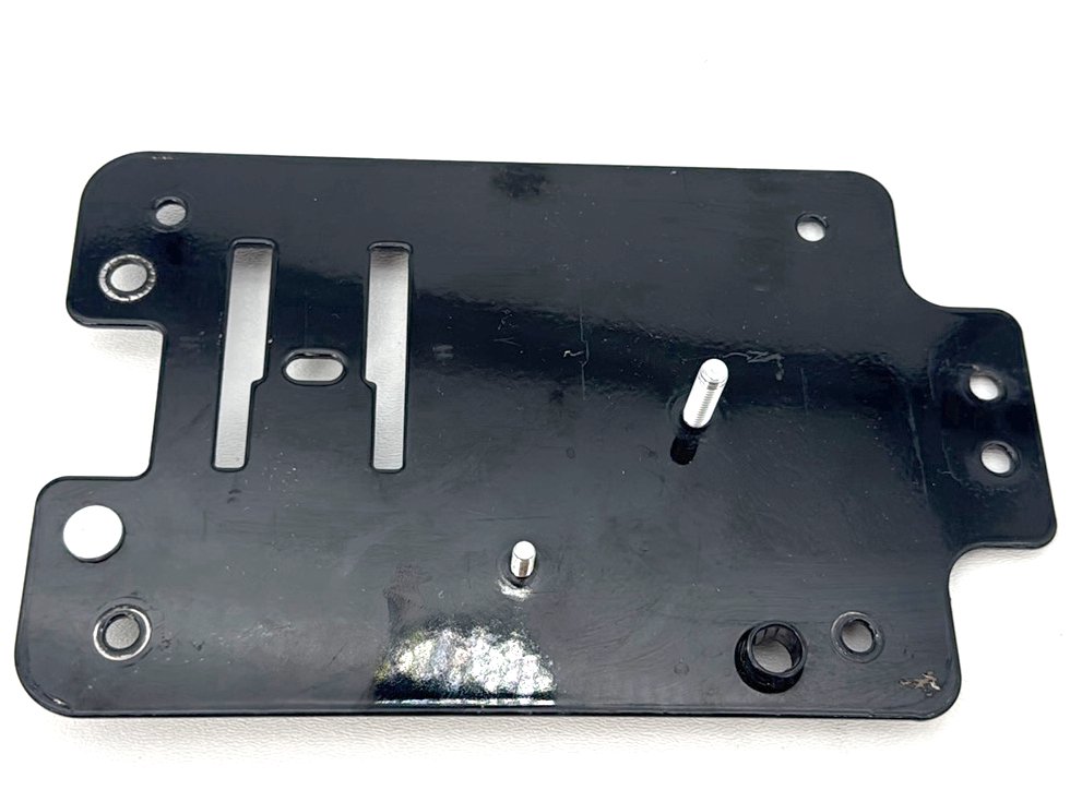 1999 - 2006 Harley-Davidson Dyna Wide Glide Electrical Side Cover Tray Panel 70986-99
