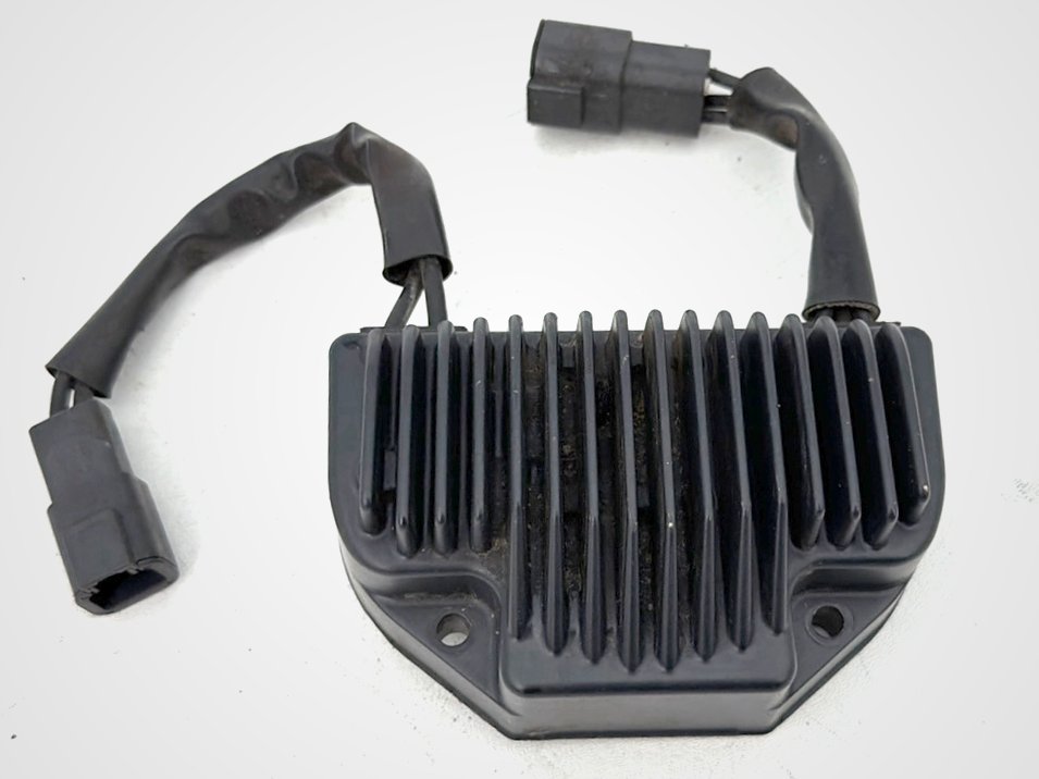 2007 - 2017 Harley-Davidson Dyna Super Glide Custom Voltage Regulator Rectifier  74631-06