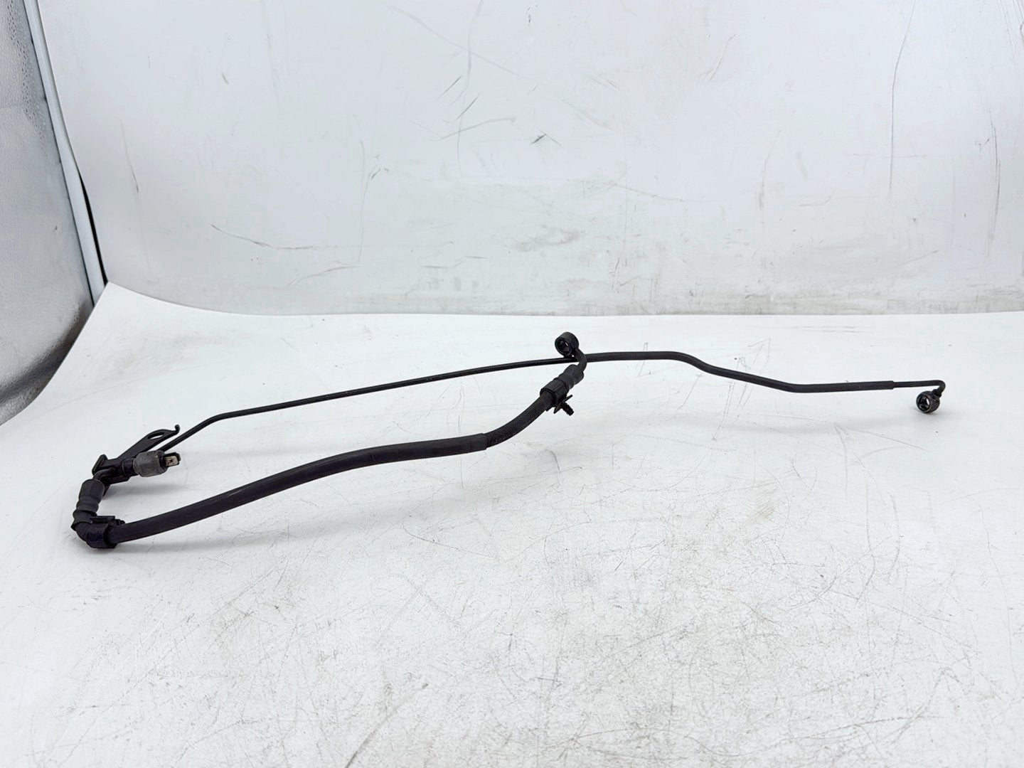2009 Harley Street Glide Touring FLHX OEM Rear Brake Hose Line Pipe NON-abs
