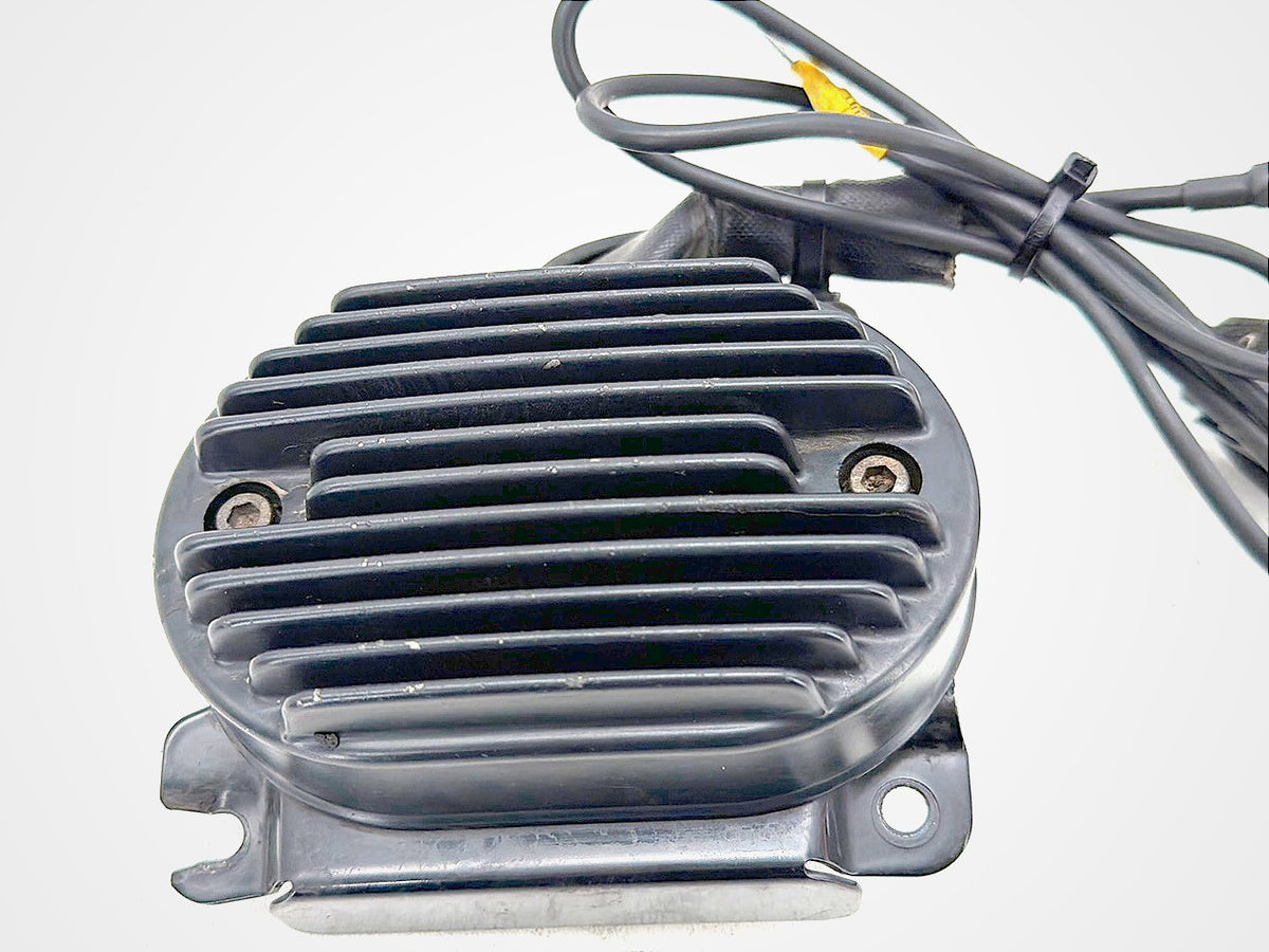 2005 Harley Softail Fat Boy FLSTF OEM Voltage Regulator Rectifier