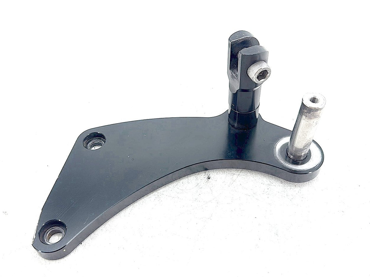 2019 Harley Softail Street Bob FXBB OEM Right Driver Footpeg Bracket Mount