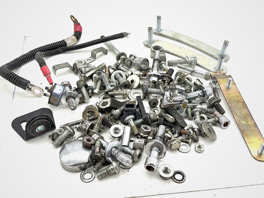 2003 Harley Softail Deuce FXSTD OEM Hardware Bolts Nuts & Brackets