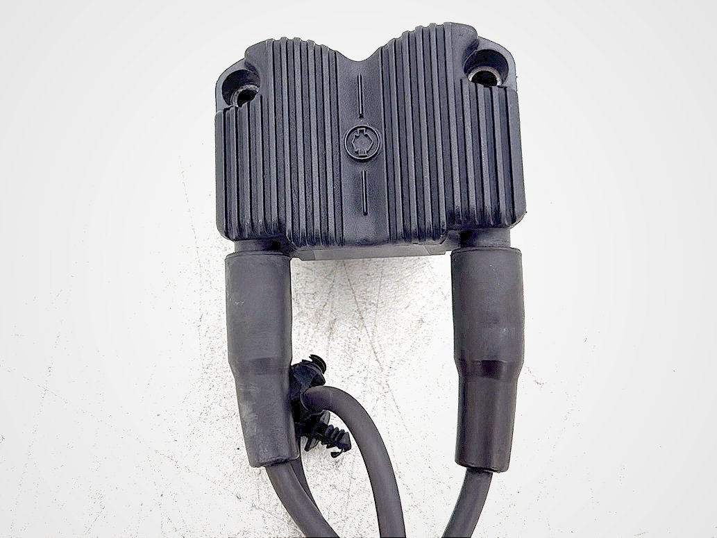 2007 Harley Dyna Street Bob FXDBI OEM Ignition Coil Spark Plugs Cable