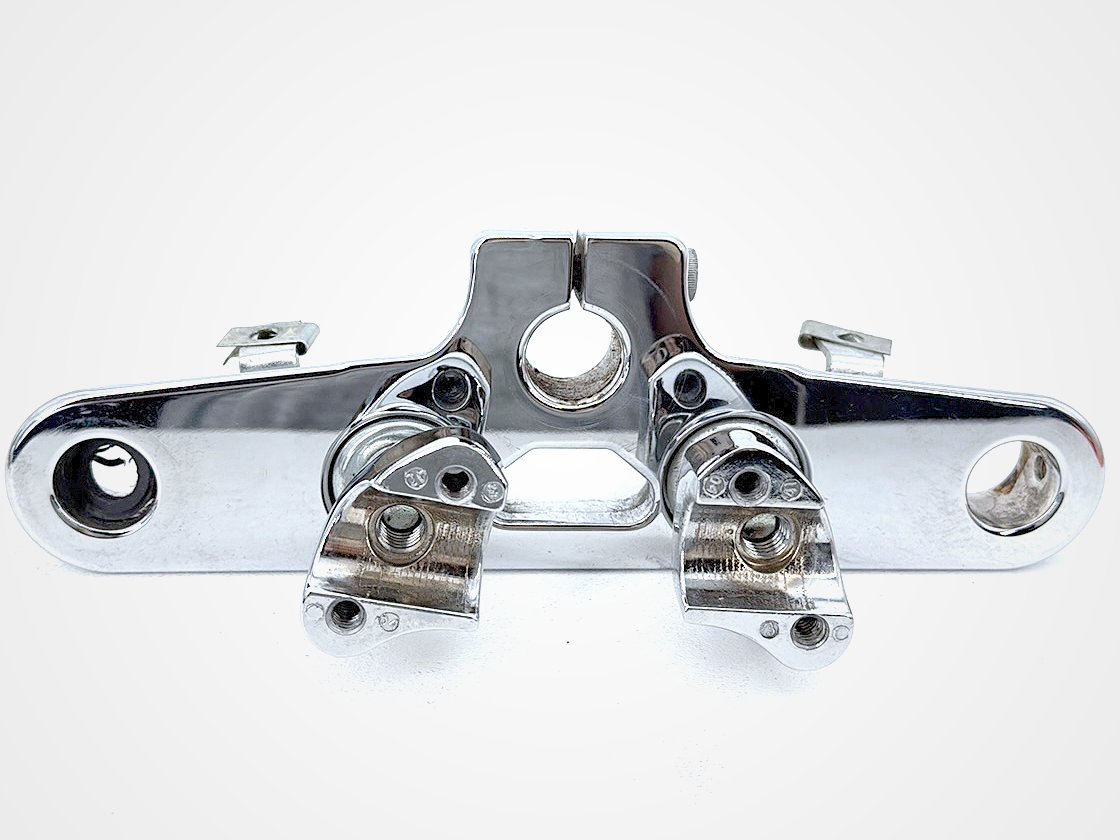 2004 Harley Softail FLSTC Heritage Classic OEM Front Fork Upper Triple Tree Clamps